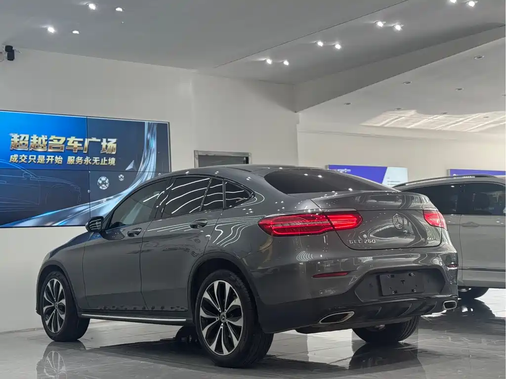 Mercedes-Benz GLC Coupe 2018 — фото 4