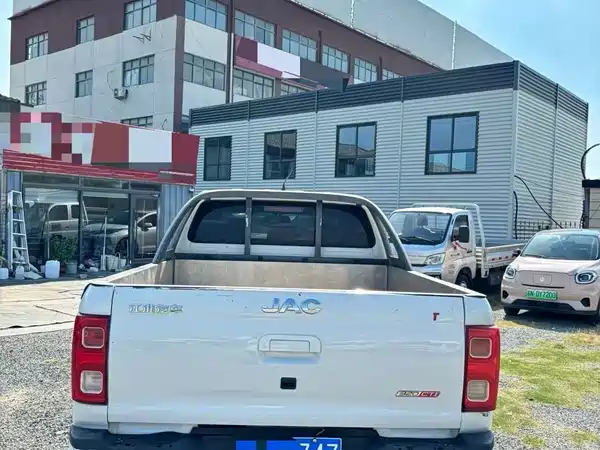 JAC T8 2018
