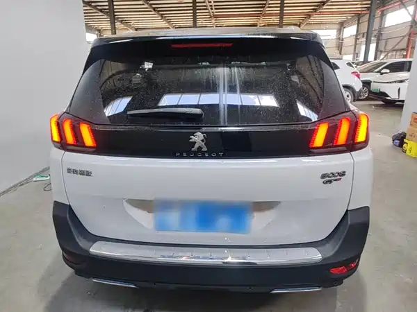 Peugeot 5008 2017