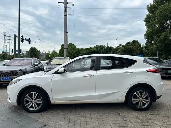 Changan Eado XT 2015