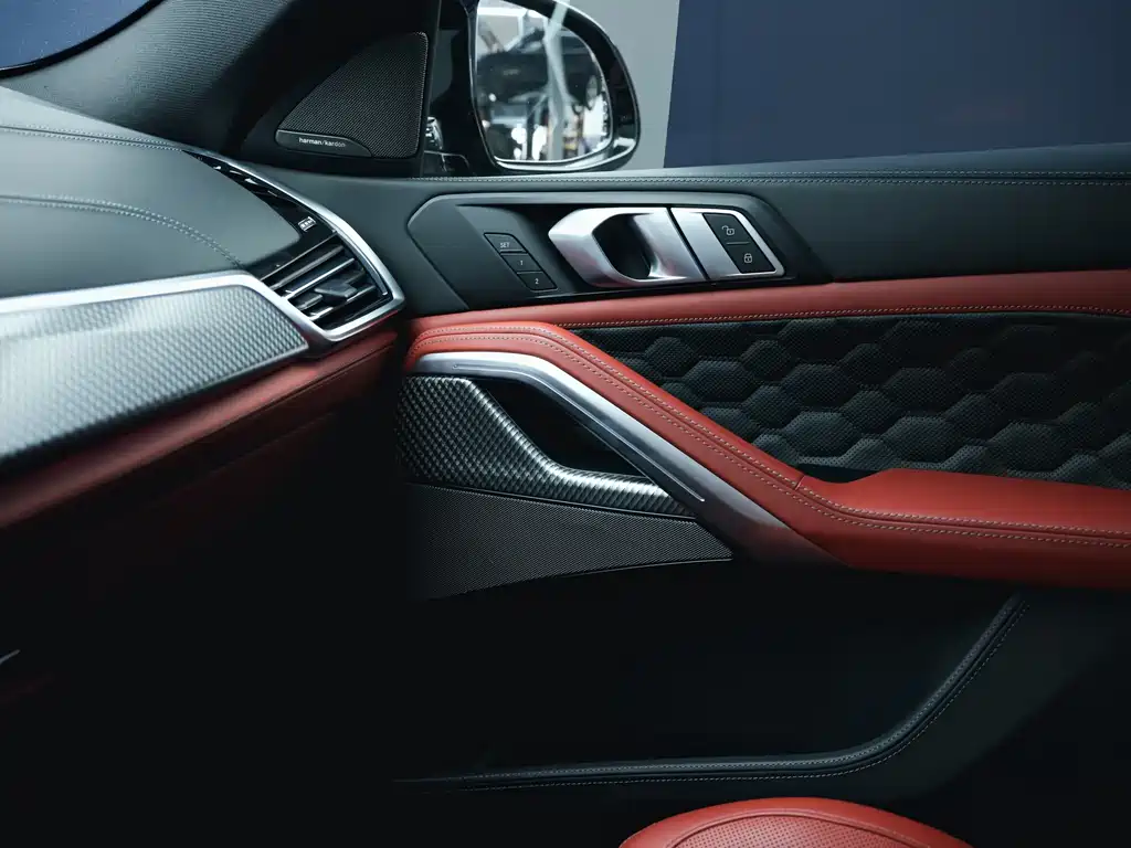 BMW X6 M 2020 — фото 20