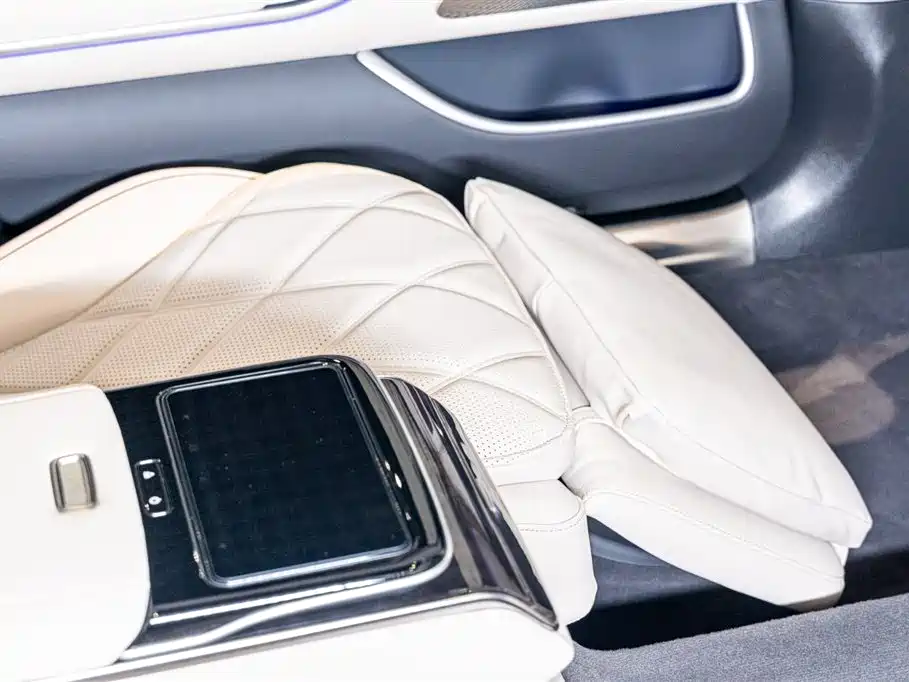 Mercedes-Benz Maybach S-Class 2025 — фото 16