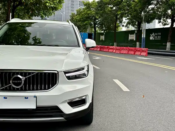Volvo XC40 2021