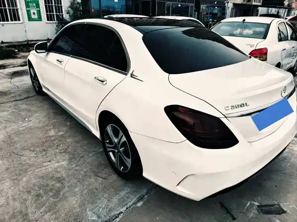Mercedes-Benz C-Class 2019