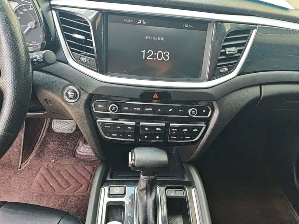 GAC Motor Trumpchi GS7 2019 — фото 13