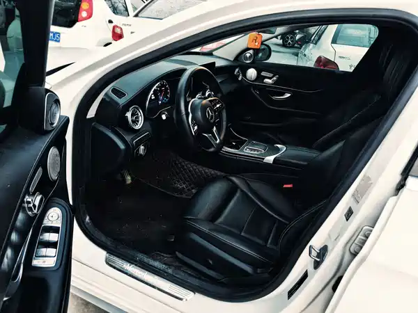 Mercedes-Benz C-Class 2019