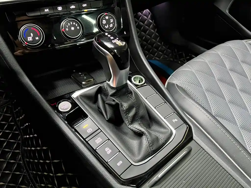 Volkswagen Sagitar 2023