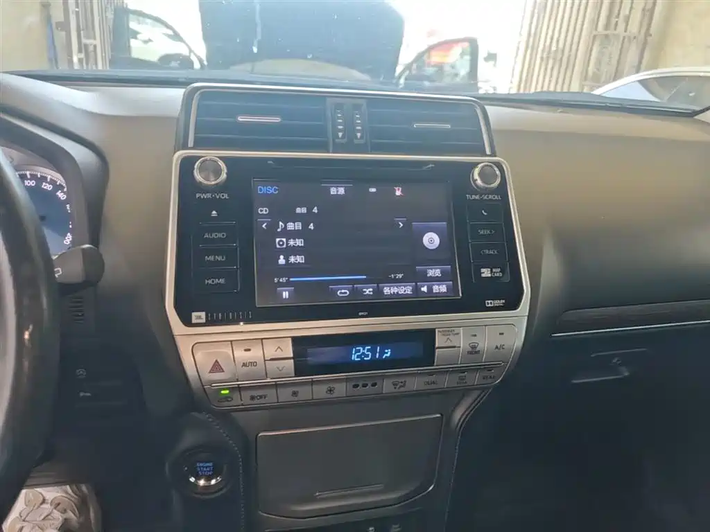 Toyota Prado 2019 — фото 13