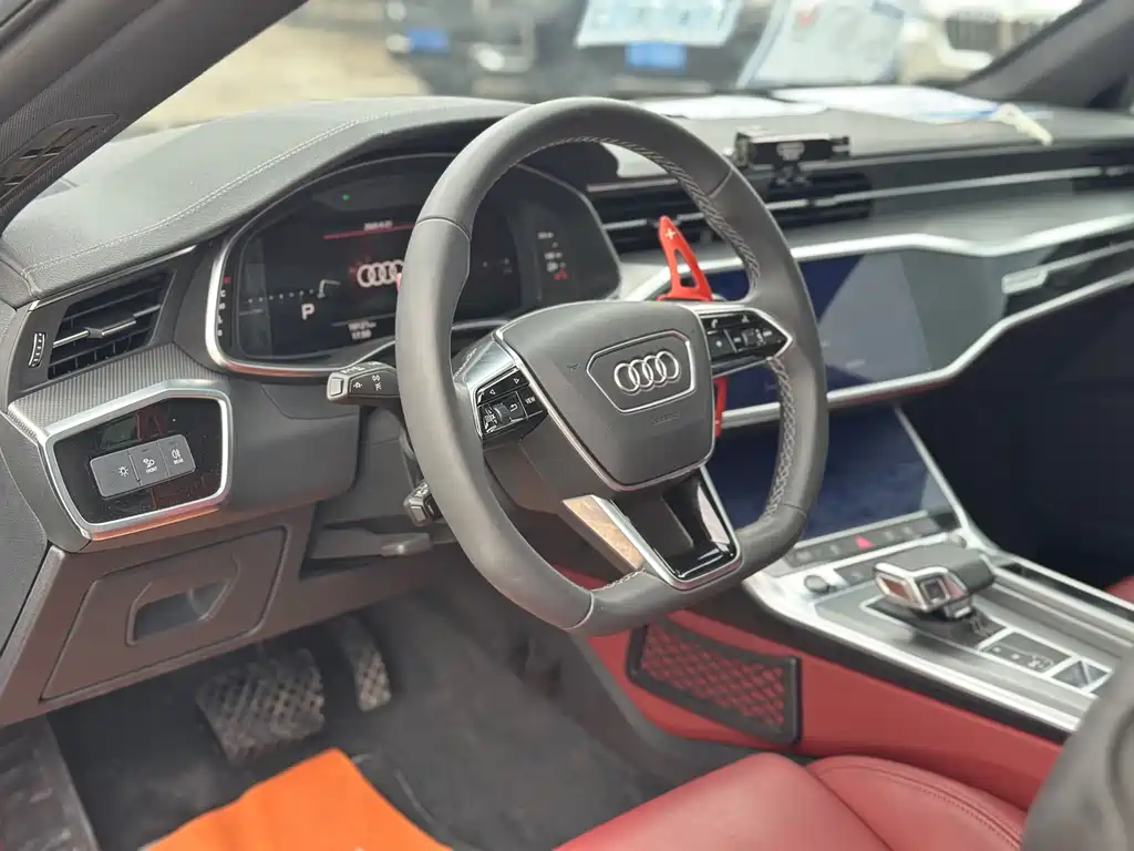 Audi A7L 2024