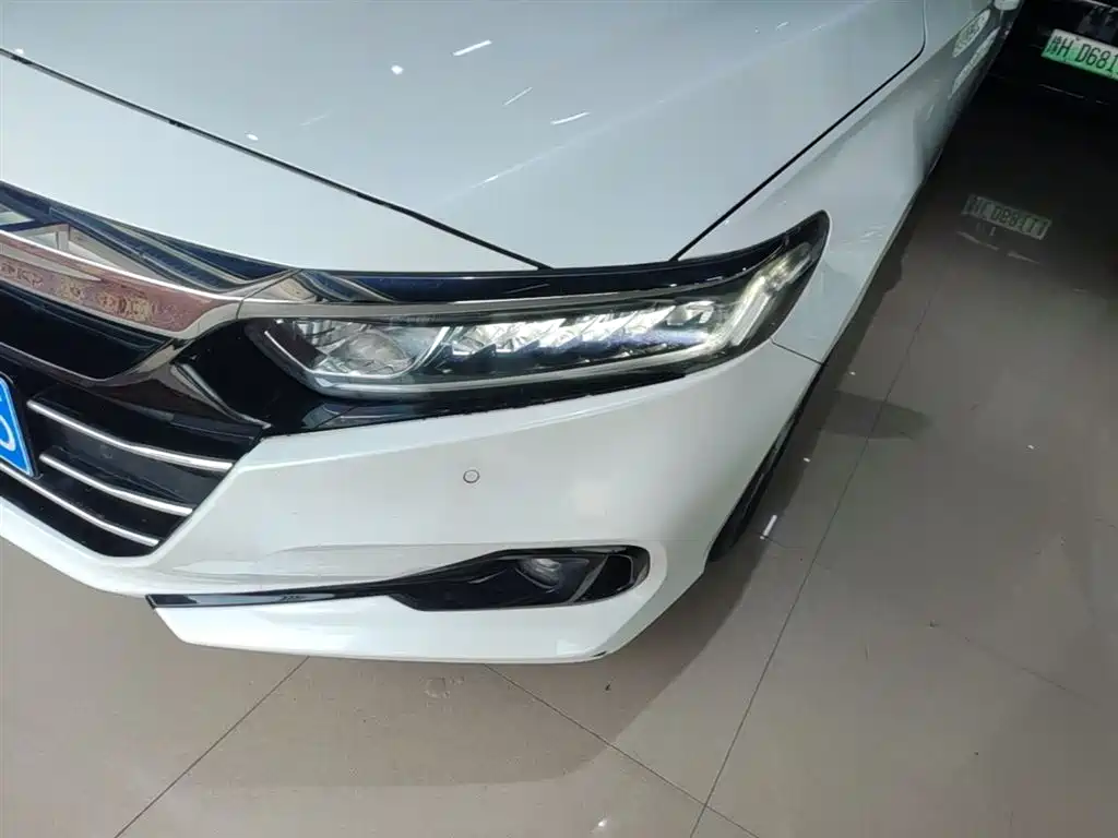 Honda Accord 2022 — фото 24