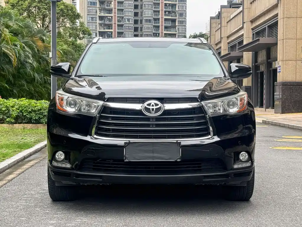 Toyota Highlander 2018 — фото 3
