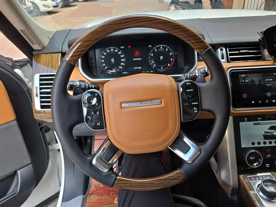 Land Rover Range Rover 2019 — фото 15