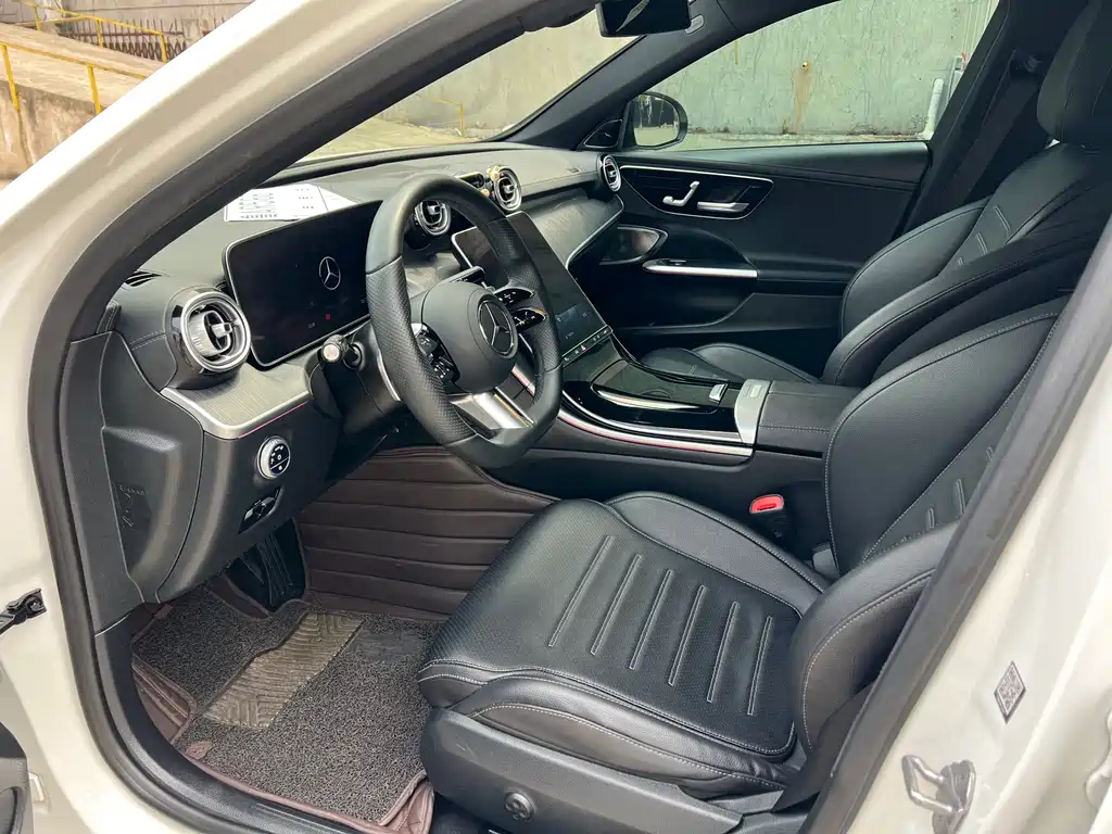Mercedes-Benz C-Class 2022 — фото 4