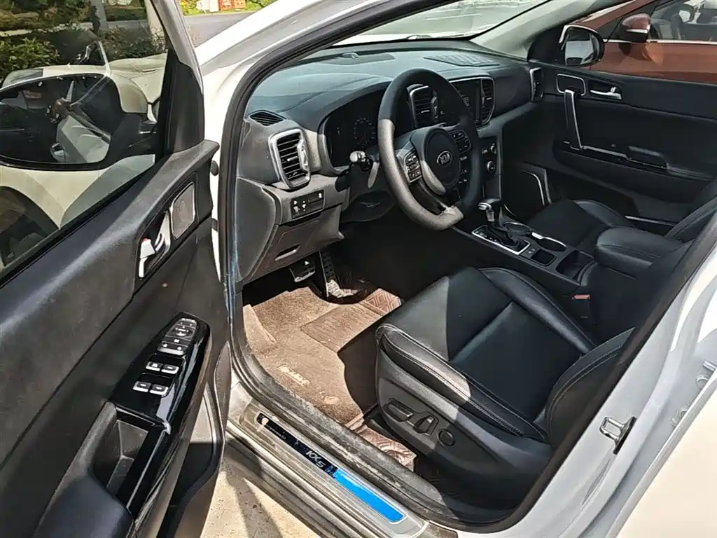Kia KX5 2018 — фото 16