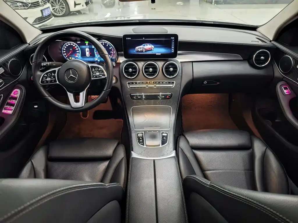 Mercedes-Benz C-Class 2019 — фото 7