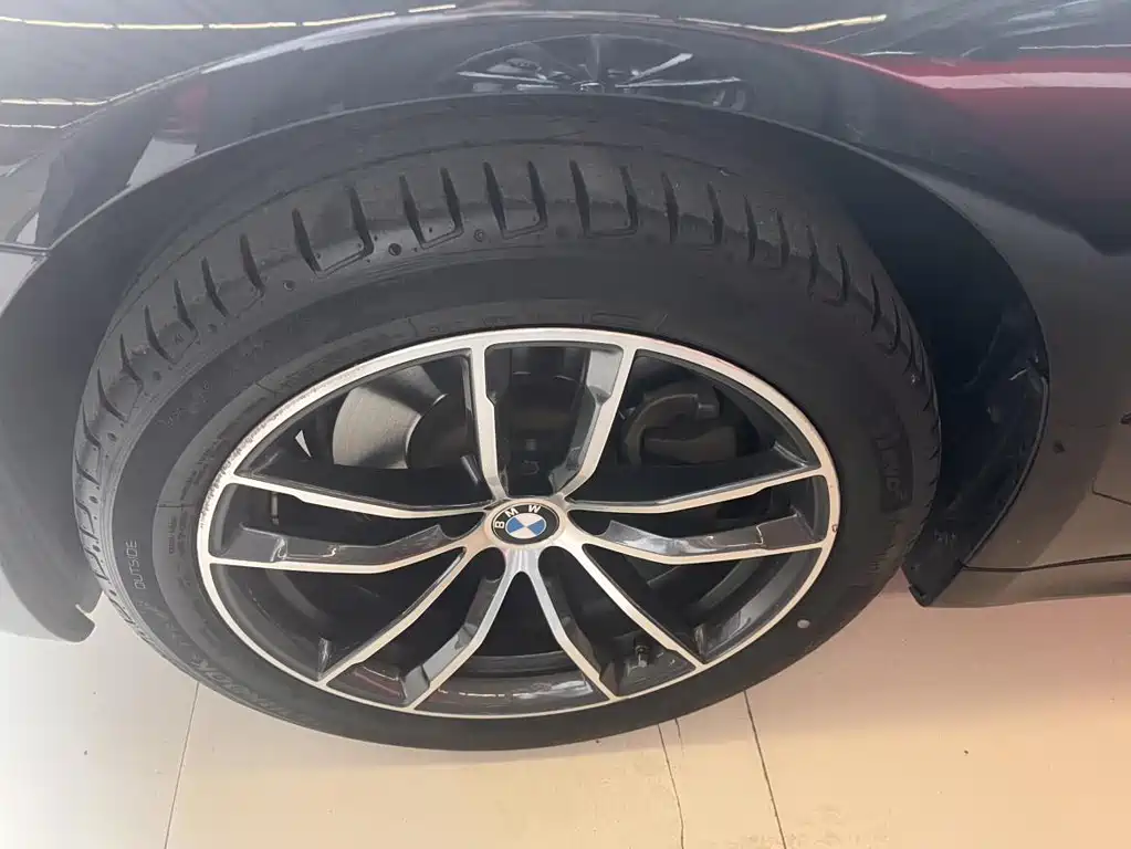 BMW 5 Series 2023