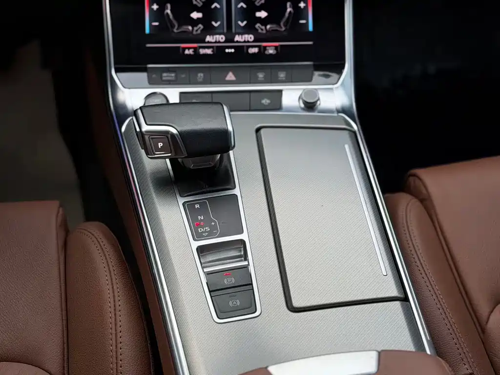 Audi A6L 2021 — фото 11