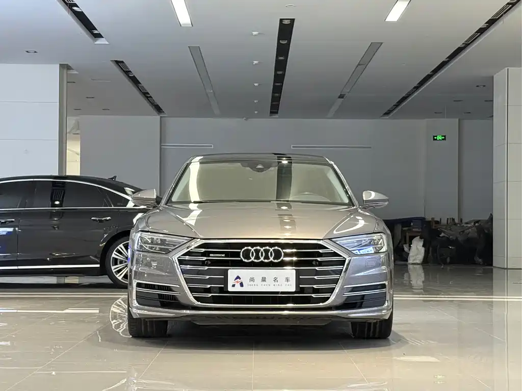 Audi A8 2018 — фото 2