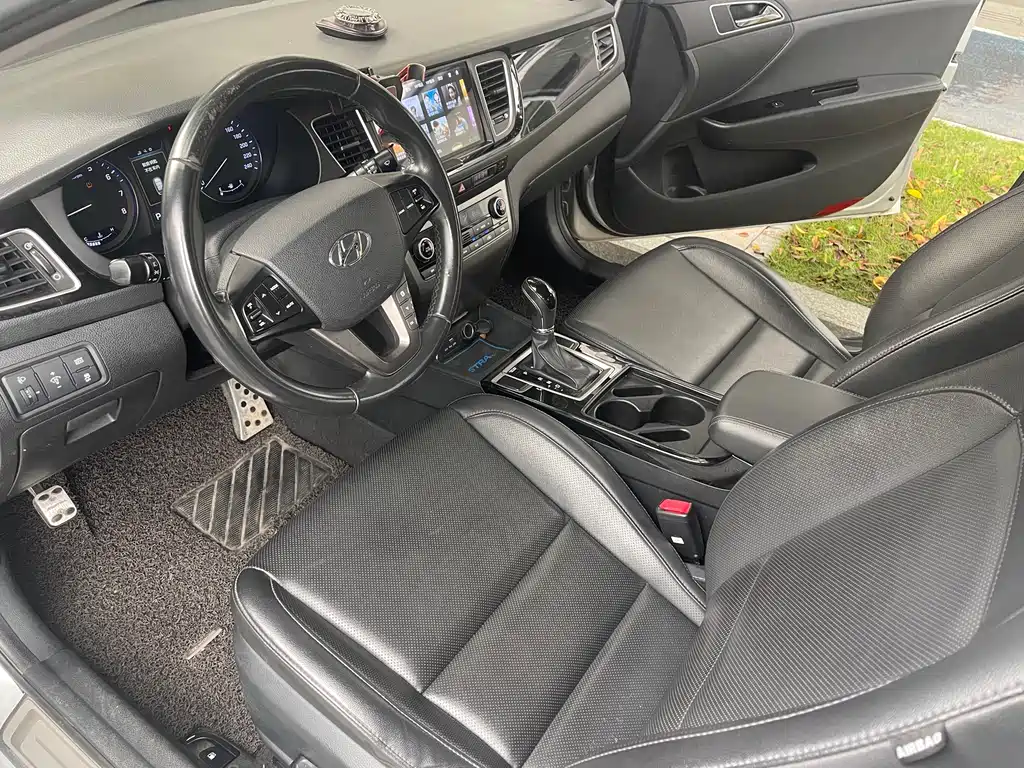Hyundai Mistra 2015 — фото 8