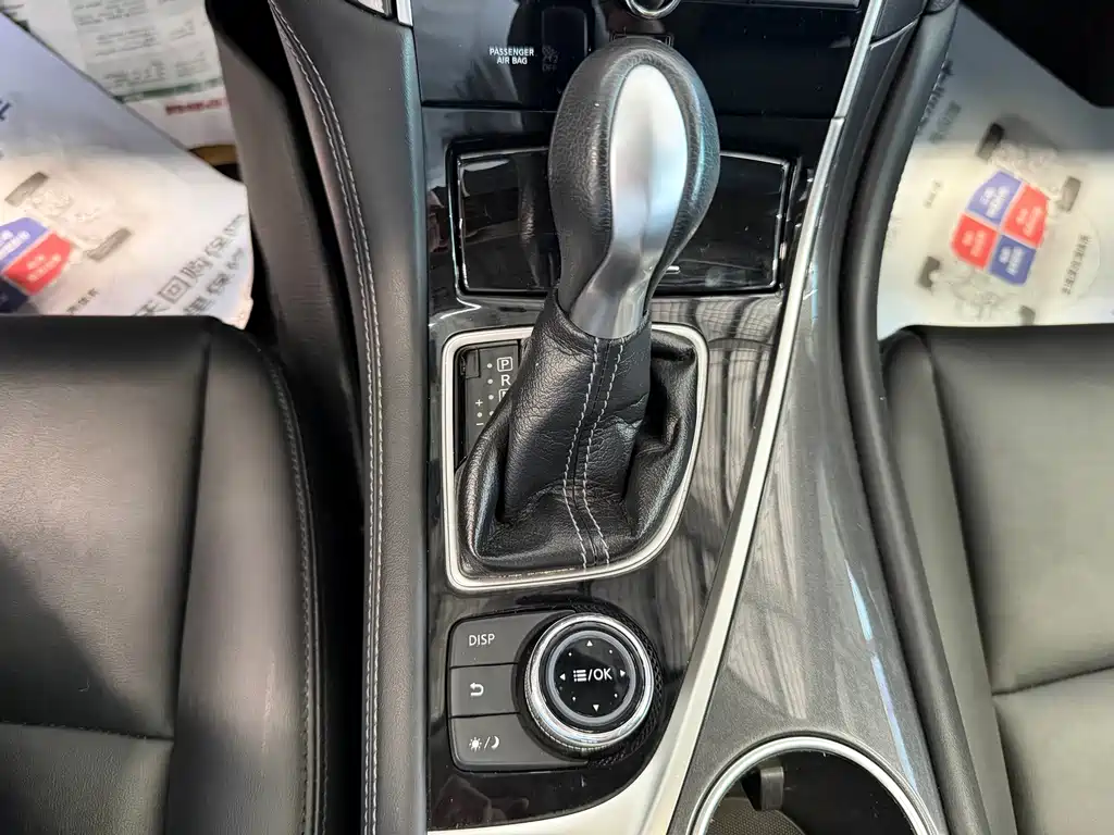 Infiniti Q50L 2017 — фото 14