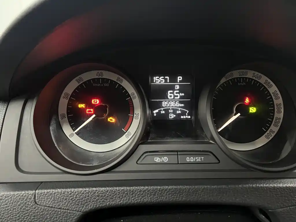 Skoda Rapid Spaceback 2020 — фото 13
