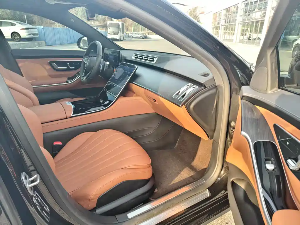 Mercedes-Benz S-Class 2023 — фото 6