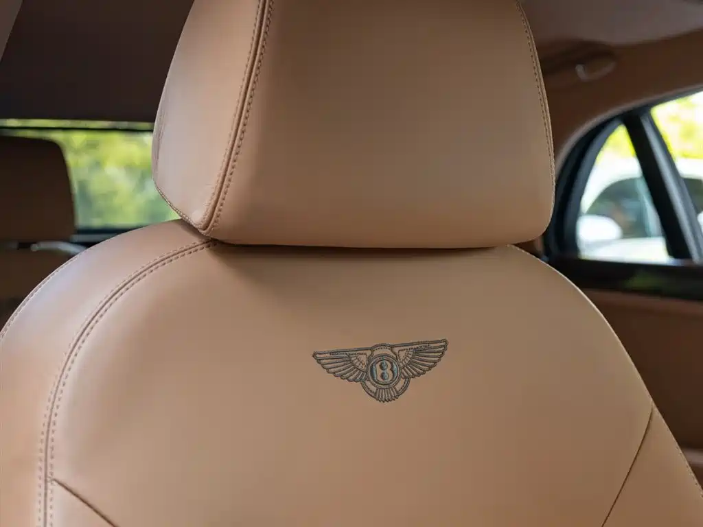 Bentley Mulsanne 2015 — фото 19