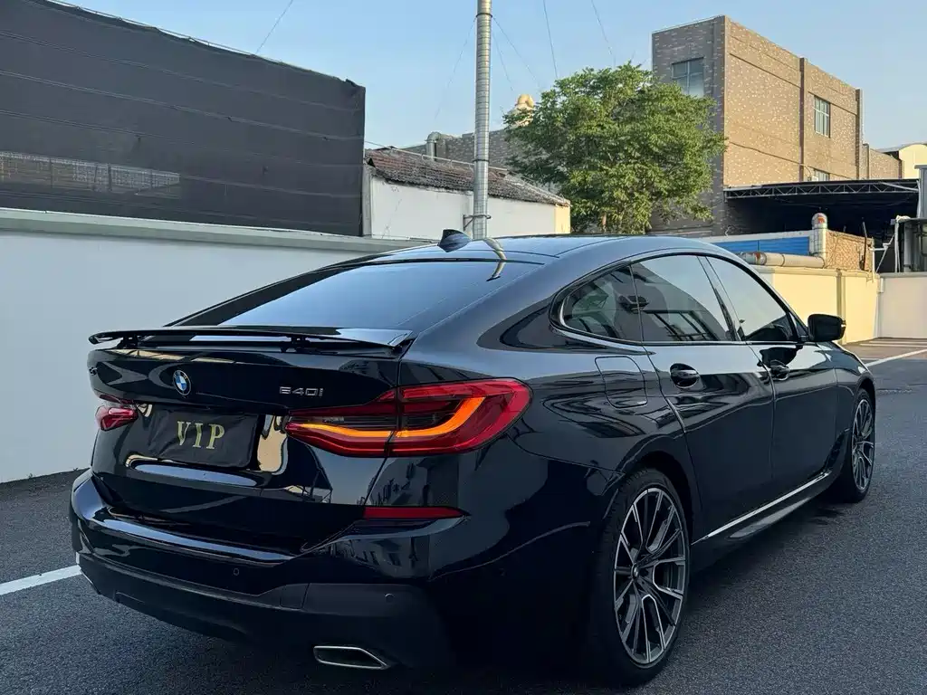 BMW 6 Series GT 2023 — фото 9