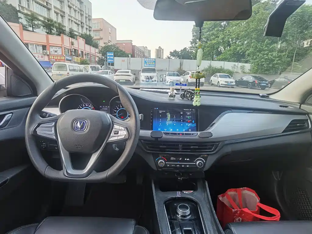 Changan Eado New Energy 2022 — фото 14