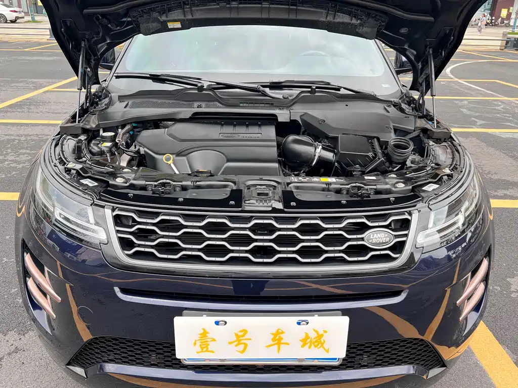 Land Rover Evoque 2021 — фото 18
