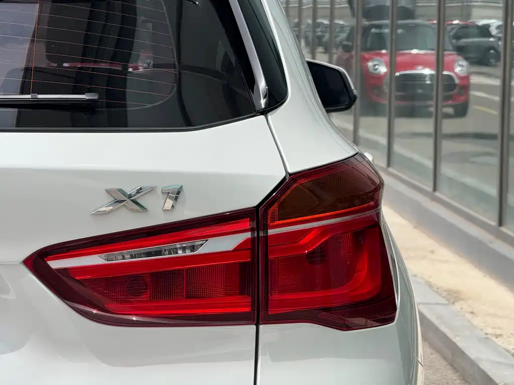 BMW X1 2017 — фото 19