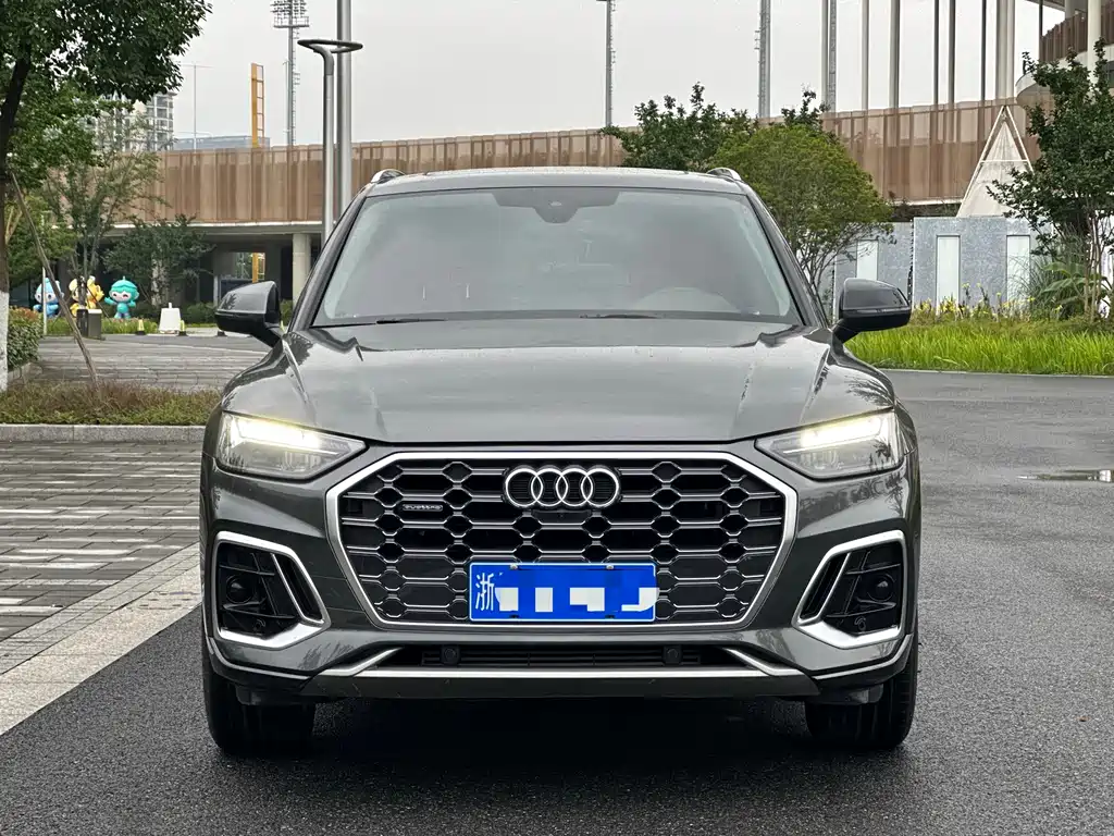 Audi Q5L 2023 — фото 2