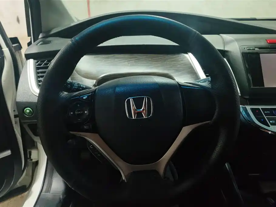 Honda Jade 2014 — фото 15