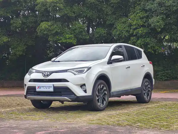 Toyota RAV4 2017