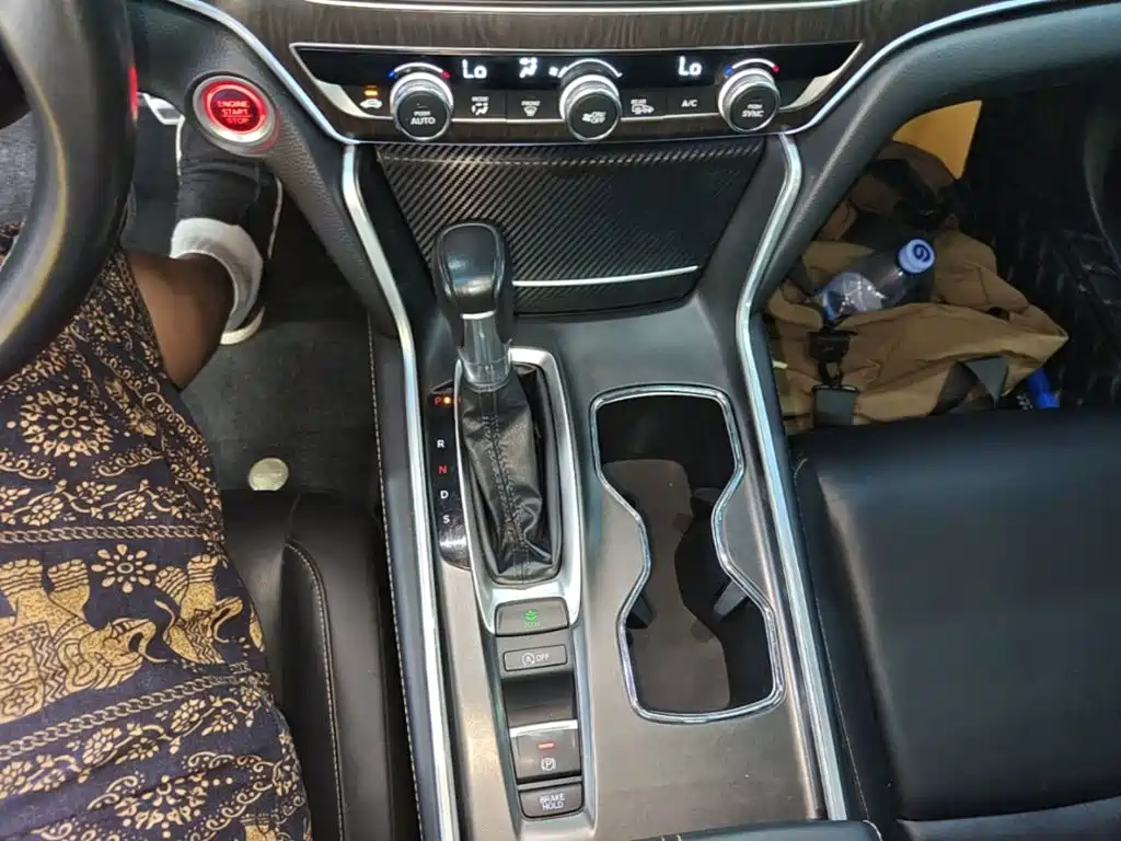 Honda Accord 2022 — фото 14