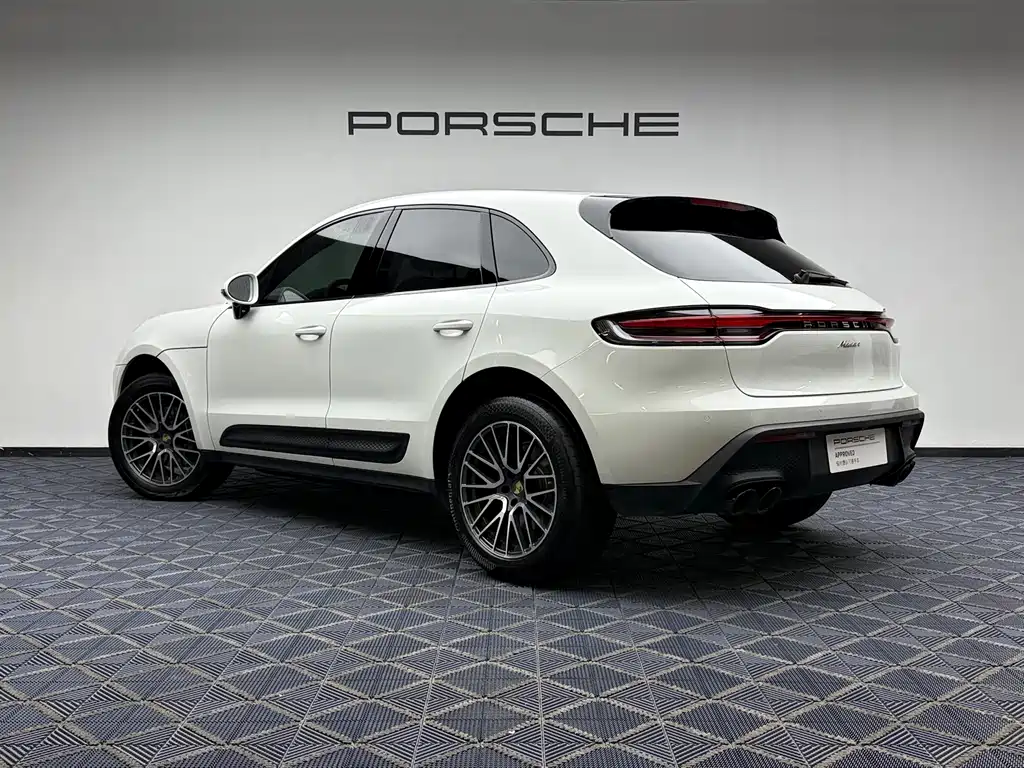 Porsche Macan 2024 — фото 10