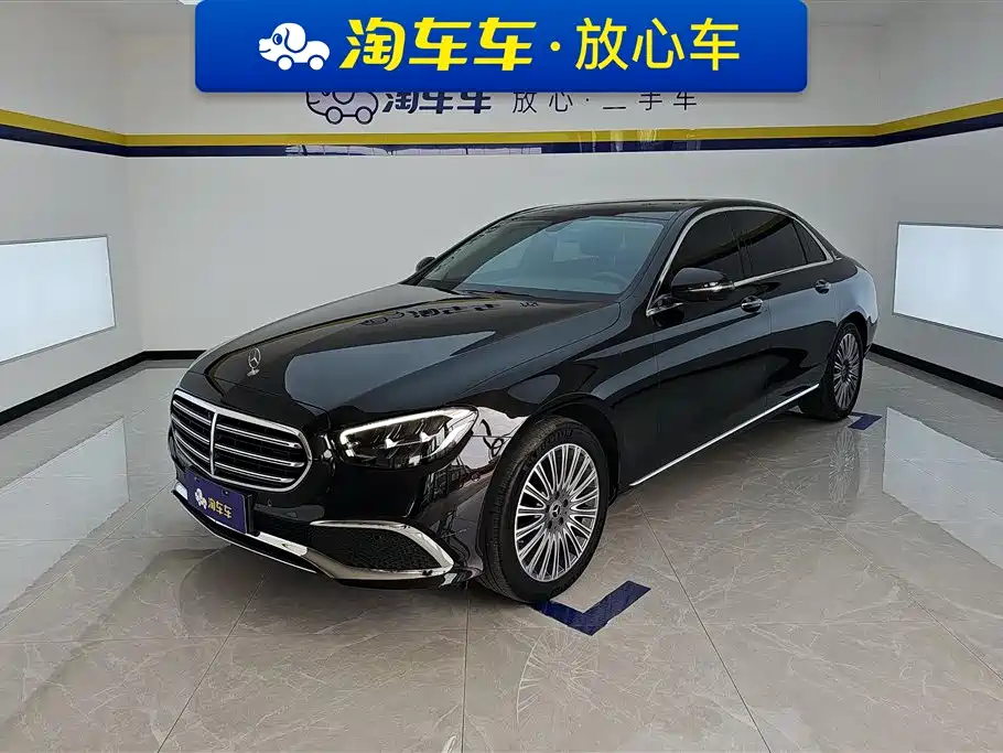 Mercedes-Benz E-Class 2022