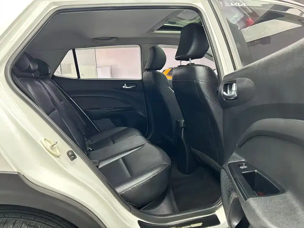 Kia KX1 2021 — фото 20