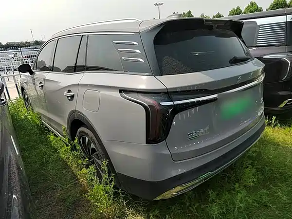 Hongqi HS7 PHEV 2024