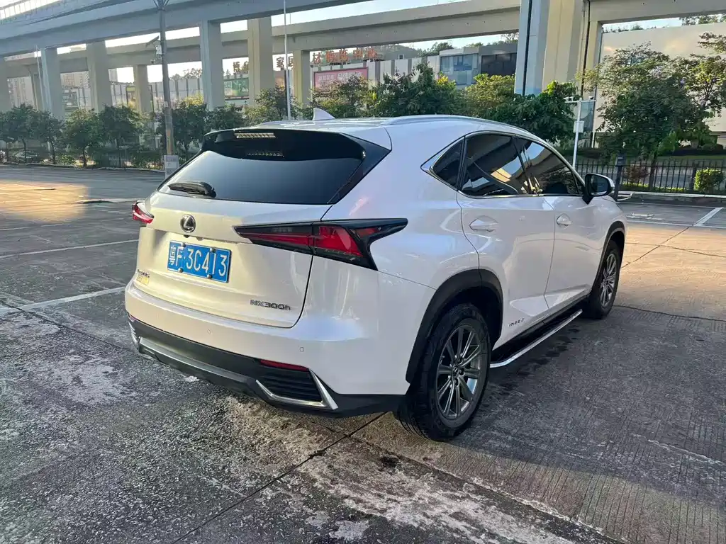 Lexus NX 2021 — фото 3