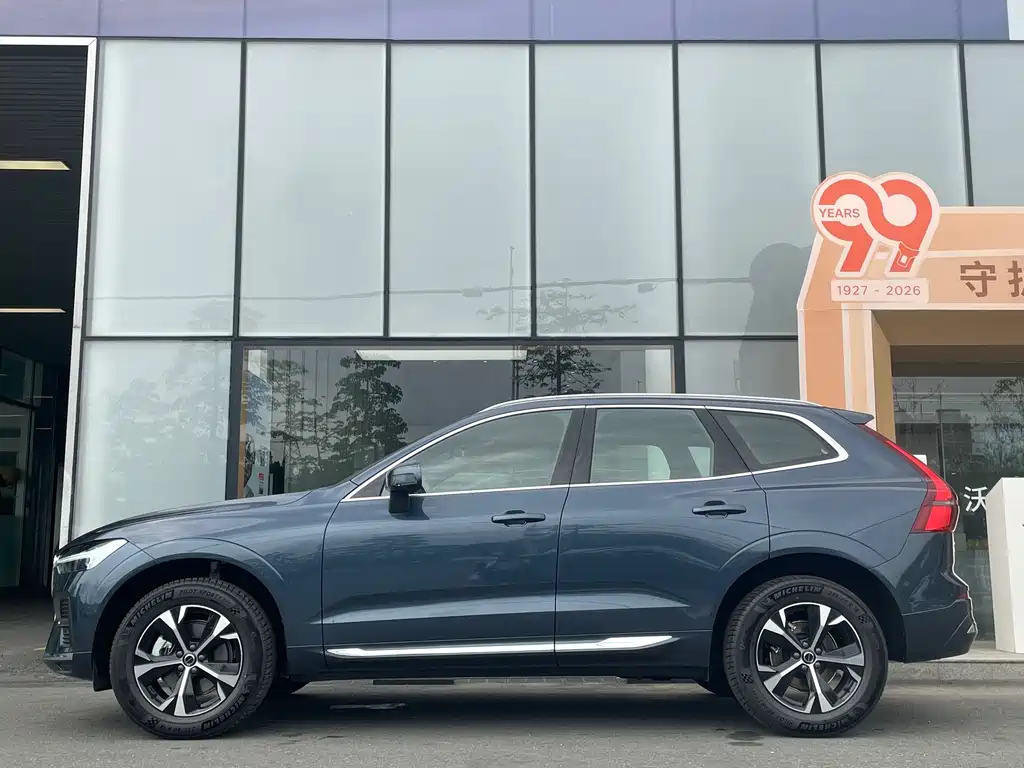 Volvo XC60 2026 — фото 12