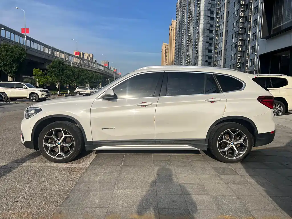 BMW X1 2018 — фото 4