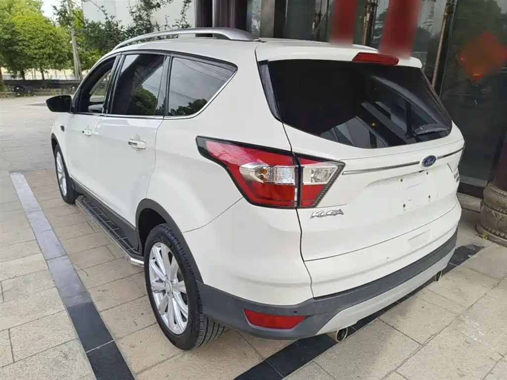 Ford Kuga 2016 — фото 5