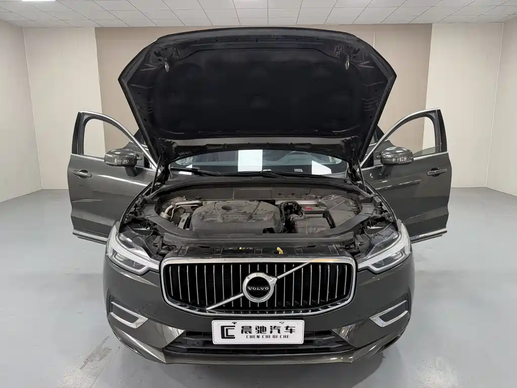 Volvo XC60 2019 — фото 15