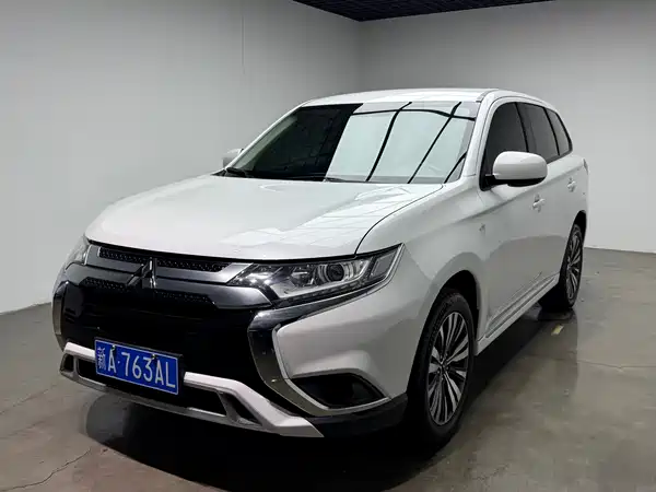 Mitsubishi Outlander 2021