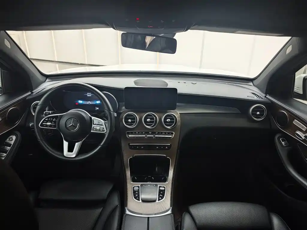 Mercedes-Benz GLC 2022