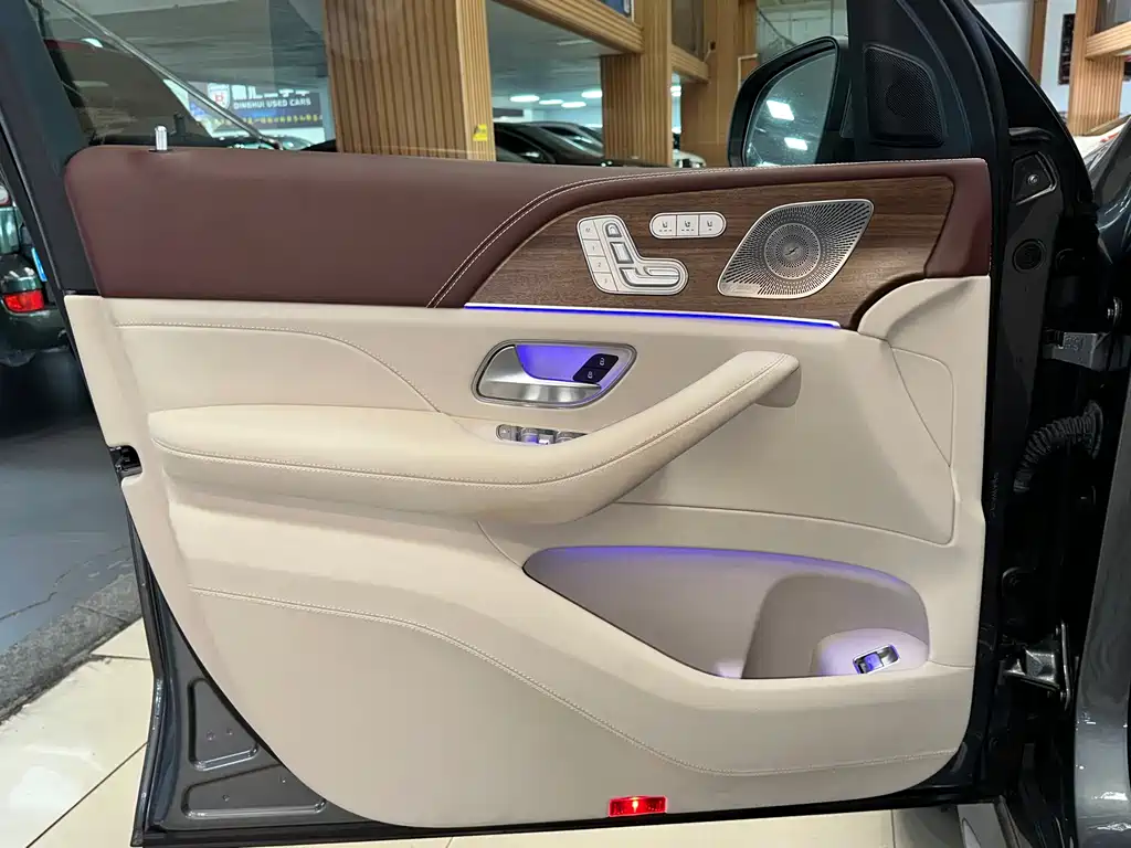 Mercedes-Benz GLS 2021 — фото 15