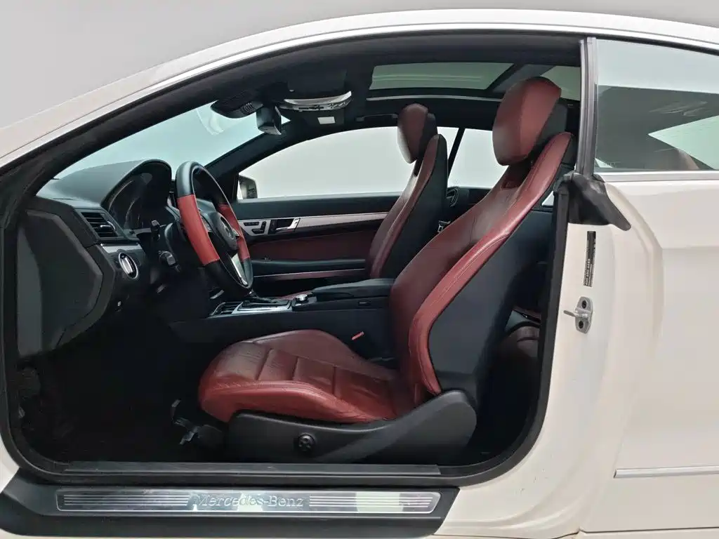 Mercedes-Benz E-Class 2013 — фото 10