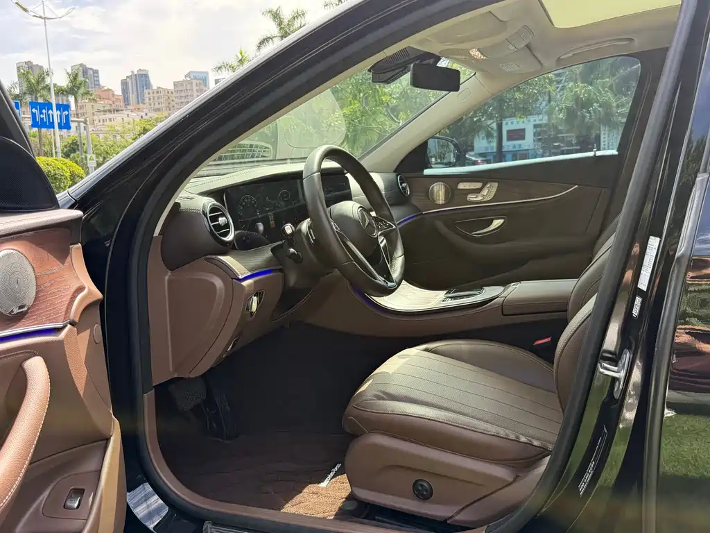 Mercedes-Benz E-Class 2021