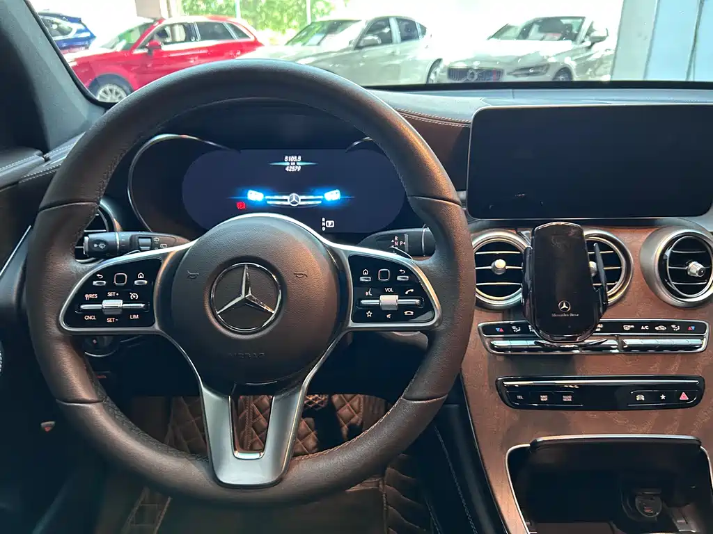 Mercedes-Benz GLC 2022 — фото 19